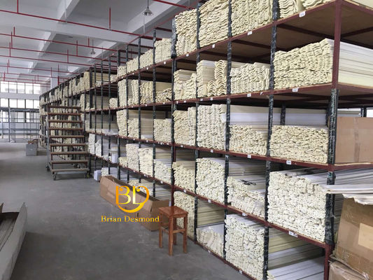 Chinese Carved Lightweight Beautiful Flowers PU Moulds Polyurethane Foam Crown Molding